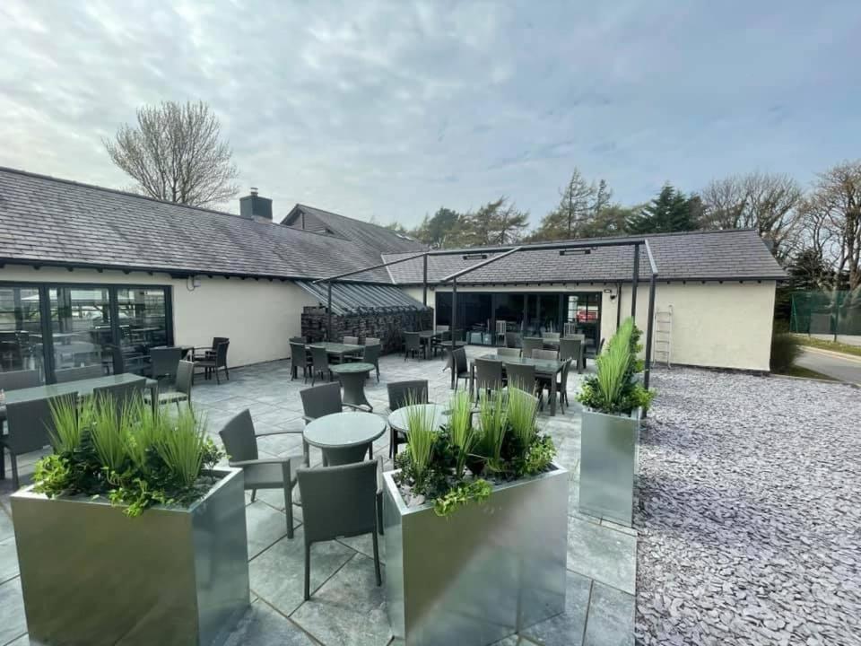 Number 57 Brynteg Otel Caernarfon Dış mekan fotoğraf